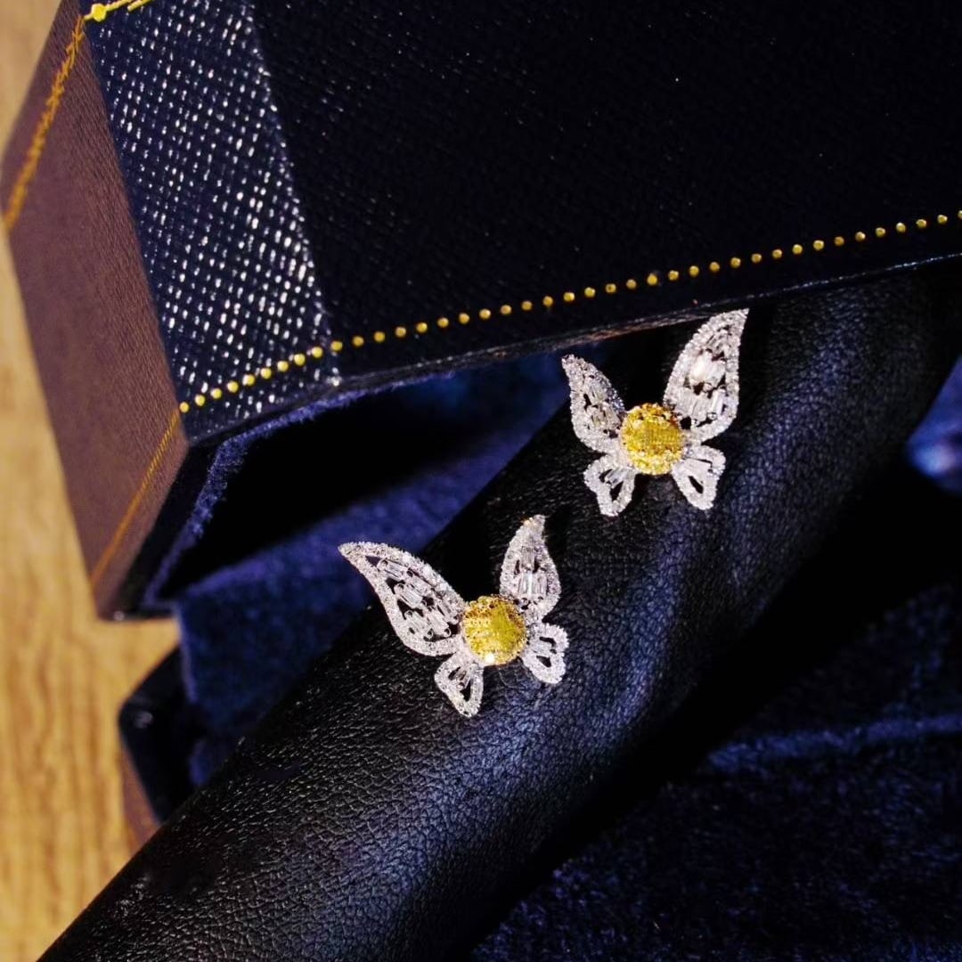 14k Gold 0.86 Ct Natural Yellow Diamond & Diamond Butterfly Earrings - 3