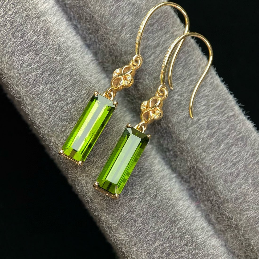 14k Gold 4.5 Ct Natural Tourmaline & Diamond Earrings: Ref:230947056 // gold content:14k gold // ring size:7. 25us // // main gemstone:yellow diamond // shape:cushion // carat weight:1. 10ct // color:yellow // treatment:natural // // adjacent gemstone 2 :