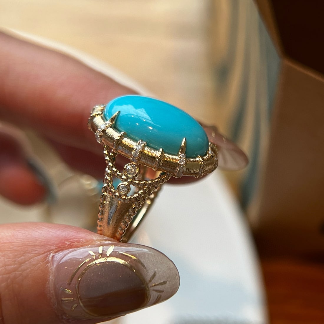 14k Gold 8.34 Ctw Natural Blue Turquoise & Diamond Ring - 2