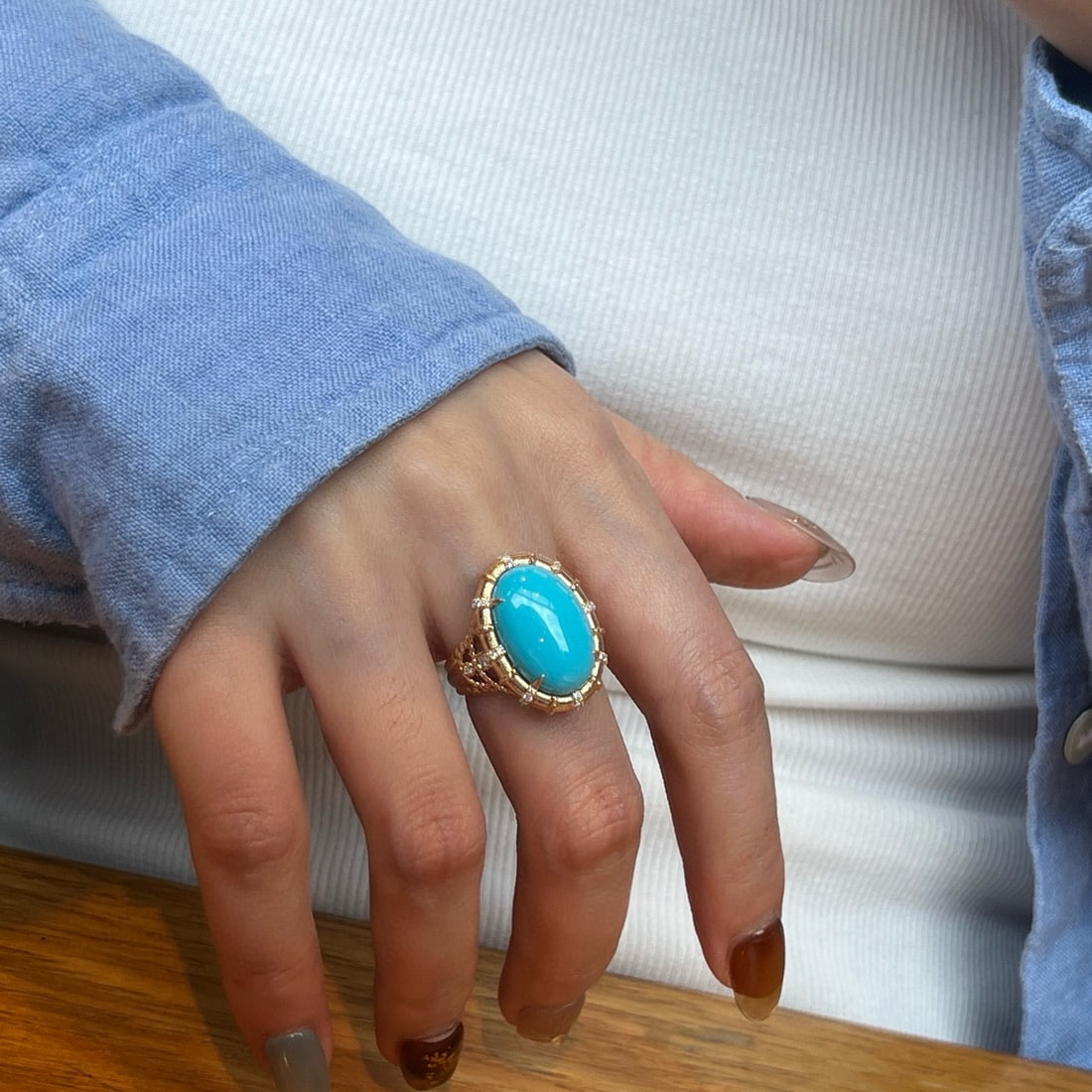 14k Gold 8.34 Ctw Natural Blue Turquoise & Diamond Ring - 4