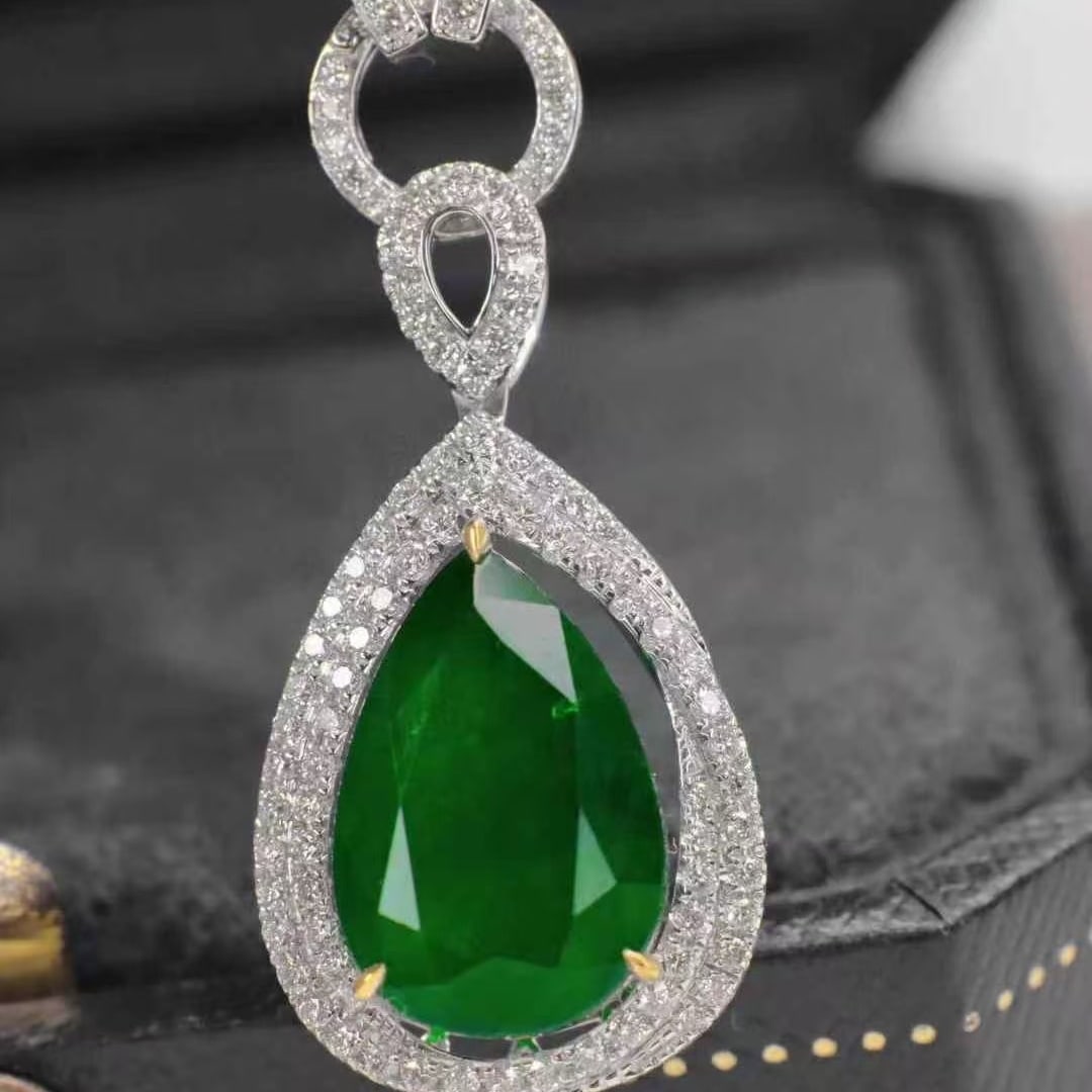 14k Gold 4.76 Ctw Natural Emerald & Diamond Pendant( Without Chain ) - 3