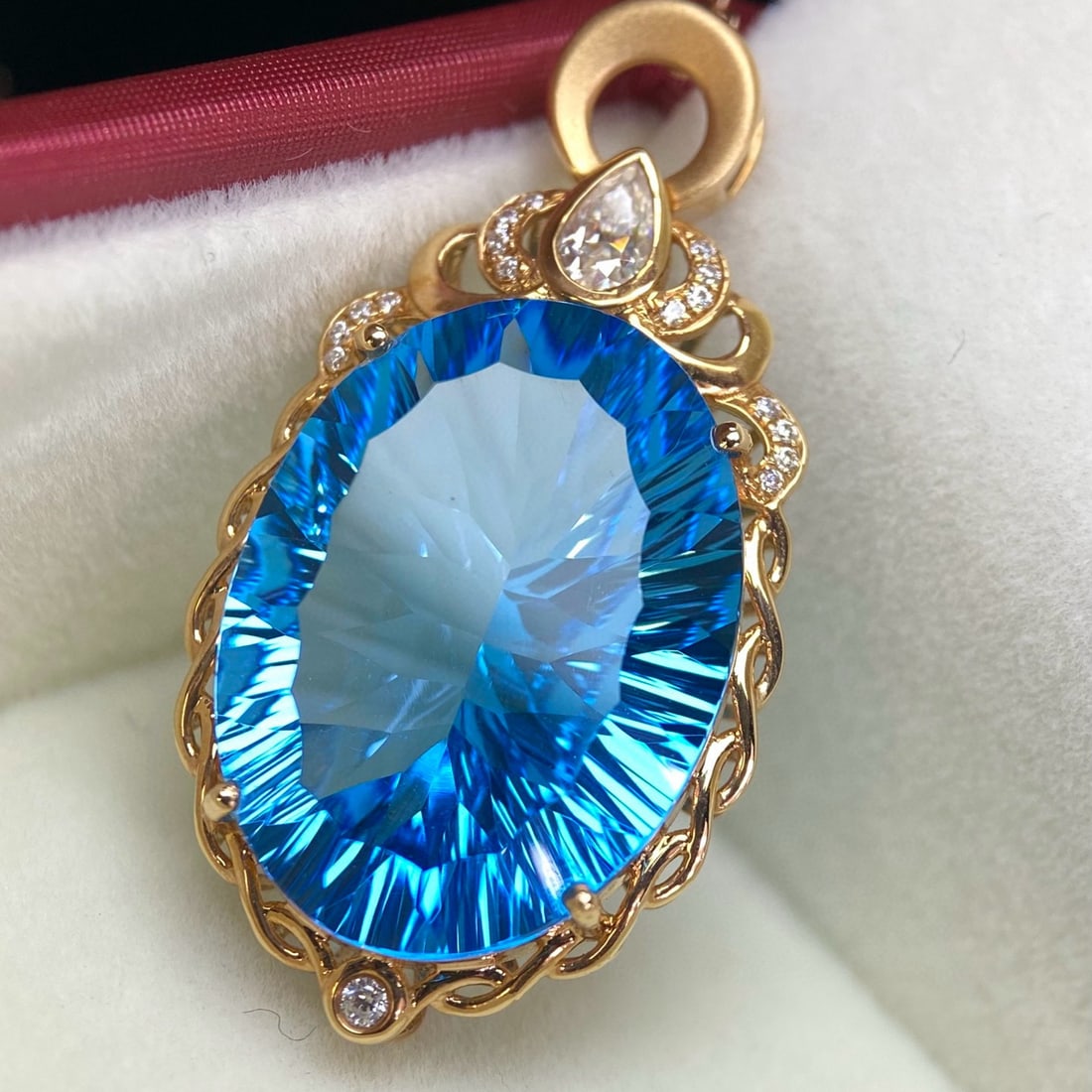 14k Gold 21.20 Ct Natural Topaz & Diamond Pendant( Without Chain ) - 2