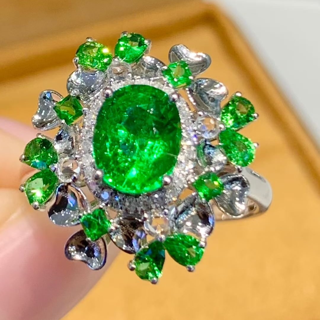 14k Gold 1.5 Ct Natural Tsavorite & Diamond & Coloured Gemstone Ring: Ref:230947086 // gold content:14k gold // ring size:7. 25us // // main gemstone:sapphire // shape:cushion // carat weight:1. 06ct // color:purple // treatment:natural // // adjacent gemstone 2 :
