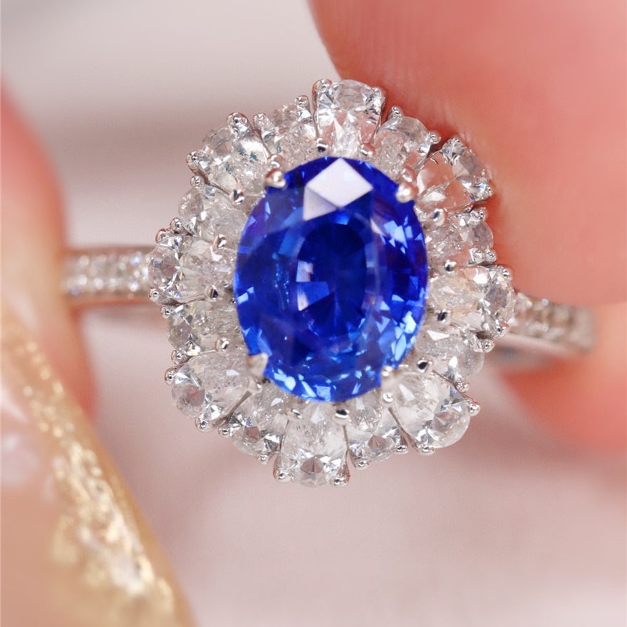 14k Gold 1.2 Ct Natural Sapphire & Diamond & Sapphire Ring: Ref:230947098 // gold content:14k gold // main gemstone:diamond // shape:multiply // carat weight:0. 9ct // clarity grade:vs-si // color:h // treatment:natural // Condition: New Low Estimate: 8400.00 