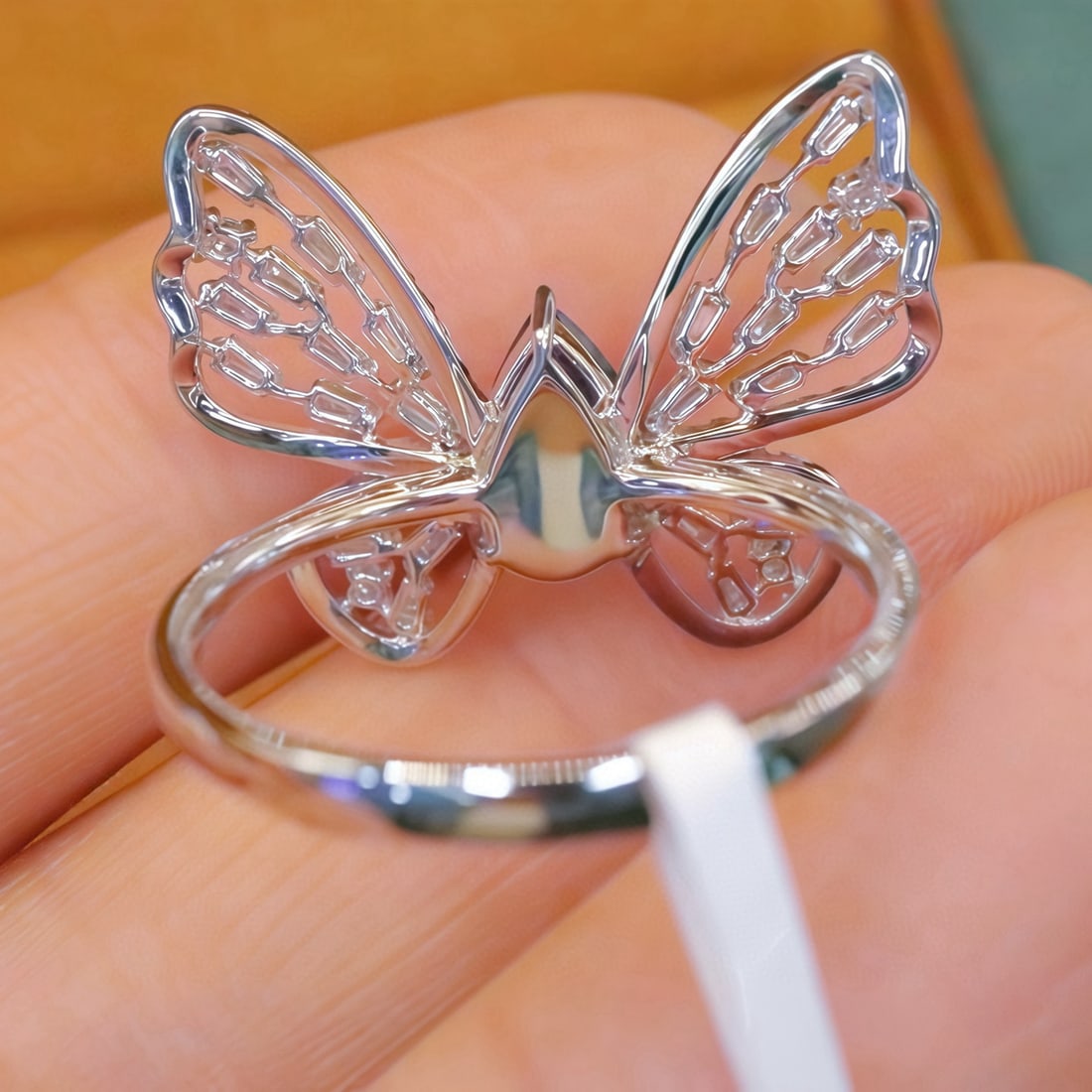14k Gold 1.80 Ctw Natural Sapphire & Diamond & Butterfly Ring - 2