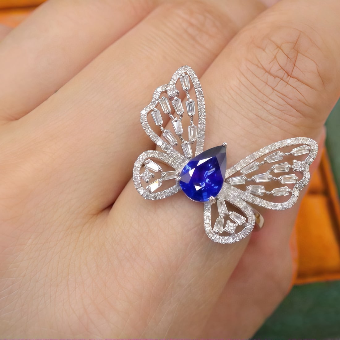 14k Gold 1.80 Ctw Natural Sapphire & Diamond & Butterfly Ring - 3