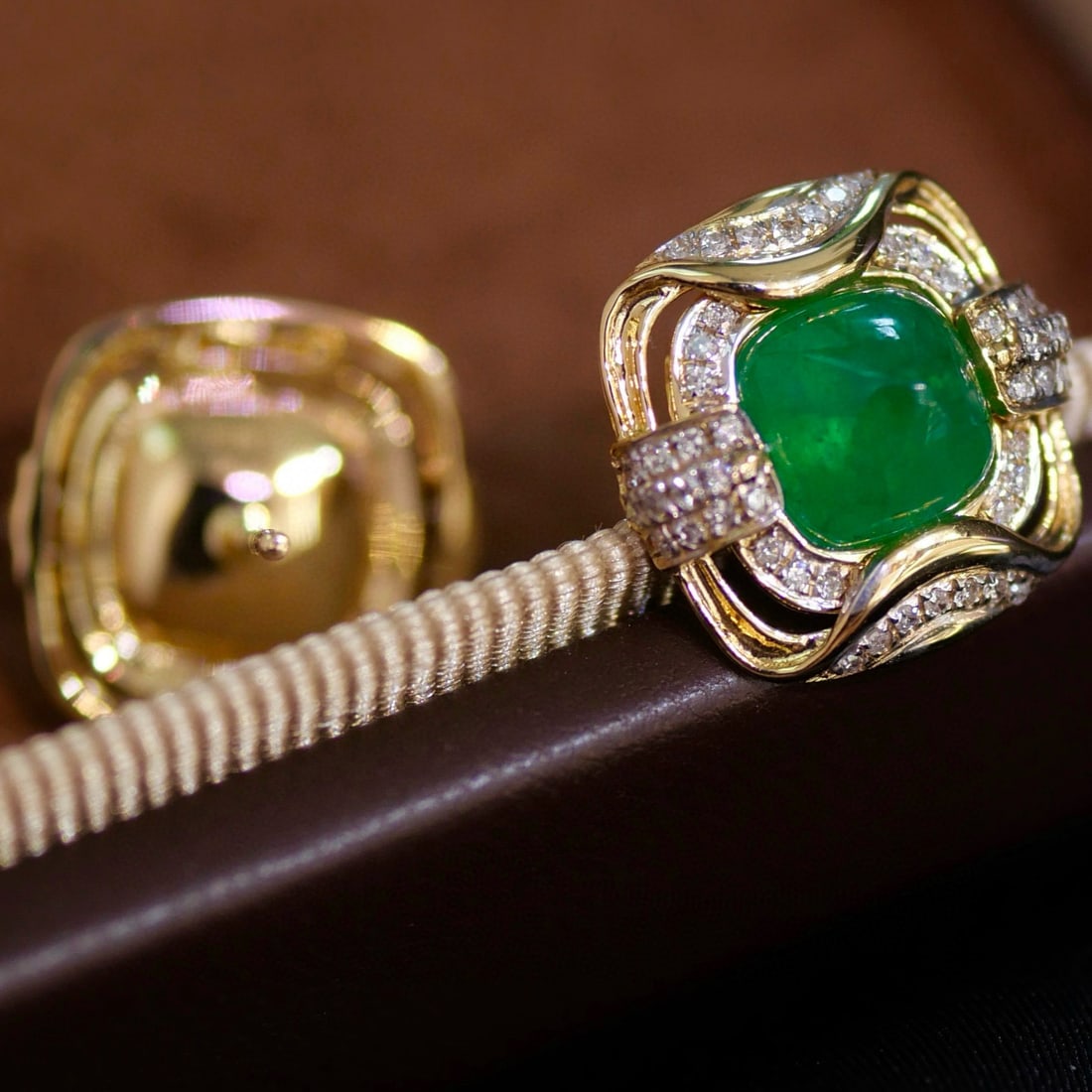 14k Gold 3.30 Ctw Vivid Green Natural Emerald & Diamond Earrings - 2