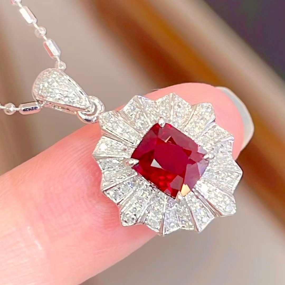 14k Gold 1.1 Ct Vivid Red Natural Ruby & Diamond Pendant( Without Chain ) - 3