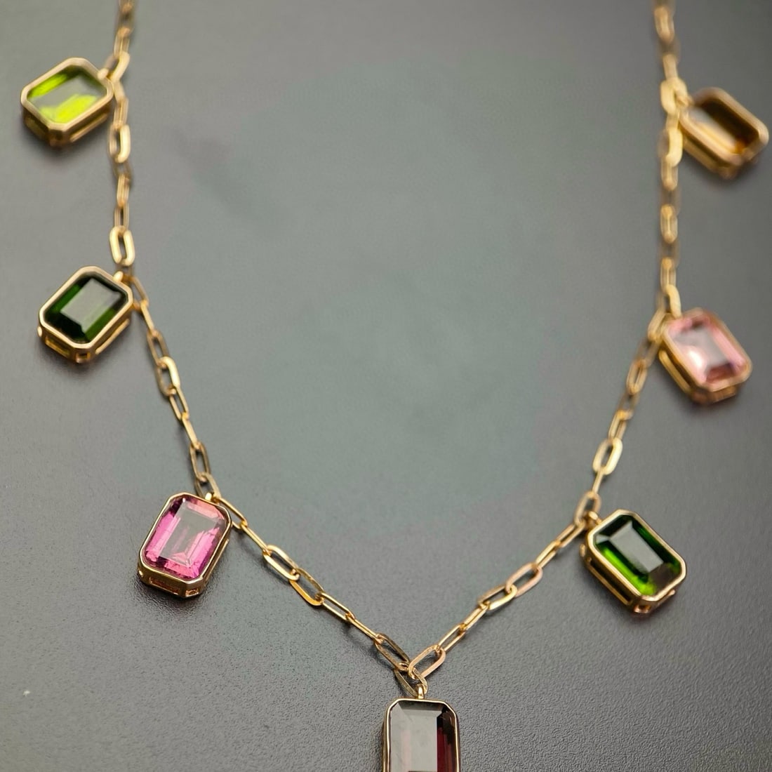 14k Gold 6.44 Ct Natural Tourmaline Necklace: Ref:230947128 // gold content:14k gold // ring size:7. 25us // // main gemstone:spessartine // shape:oval // carat weight:1. 4ct // color:orange // treatment:natural // // adjacent gemstone 2 : diamon