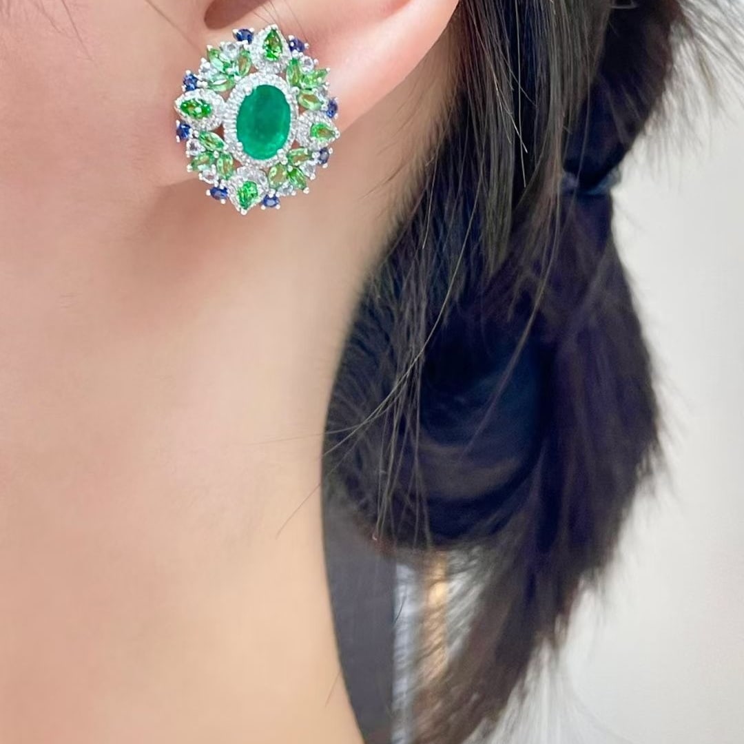 14k Gold 2 Ct Natural Emerald & Diamond Earrings - 5