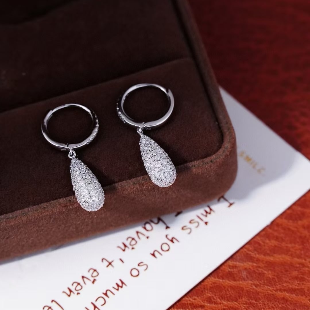 14k Gold 1.1 Ct Natural H Diamond Earrings: Ref:230947157 // gold content:14k gold // main gemstone:diamond // shape:multiply // carat weight:0. 48ct // clarity grade:vs-si // color:color // treatment:natural // Condition: New Low Estimate: