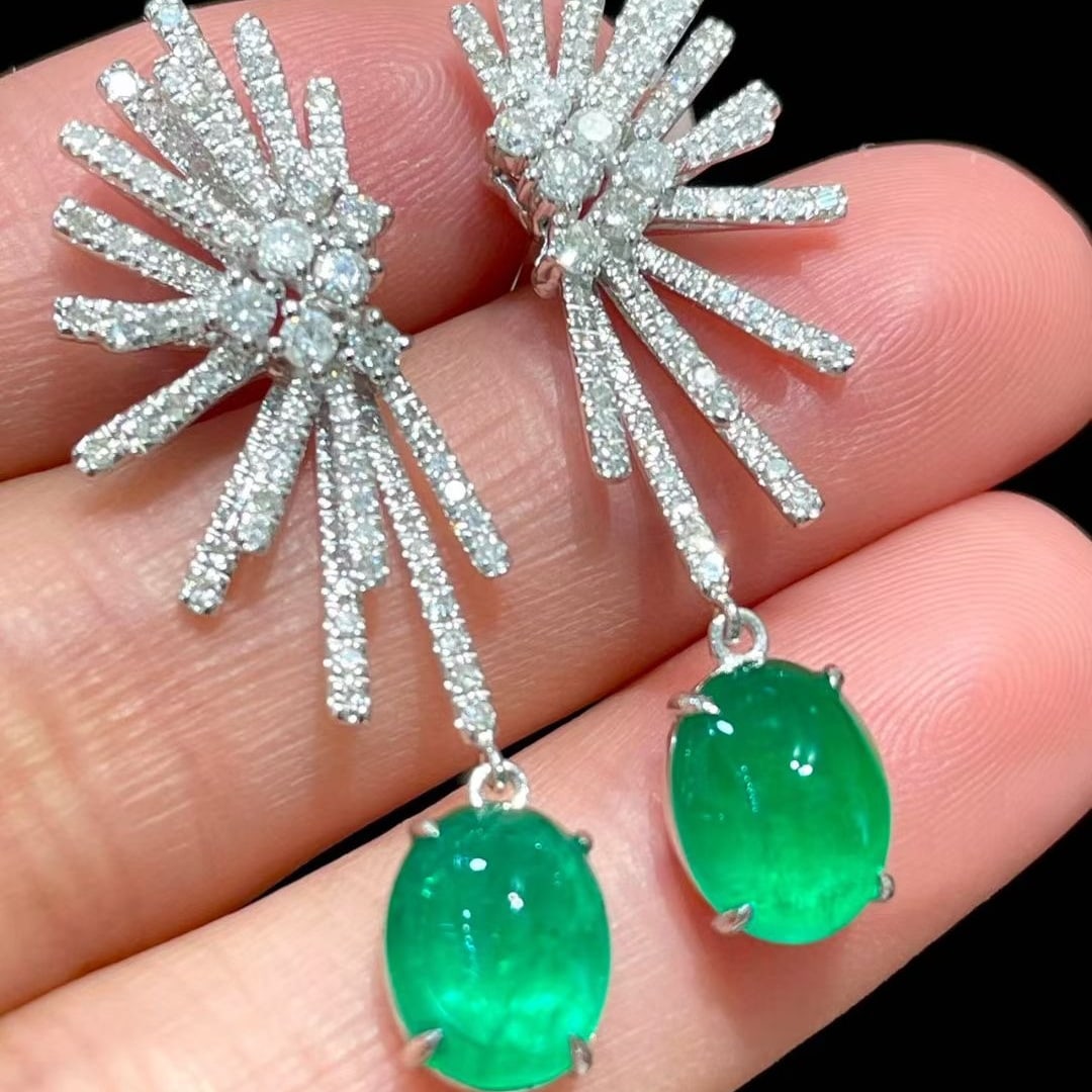 14k Gold 4.2 Ct Vivid Green Natural Emerald & Diamond Earrings - 2