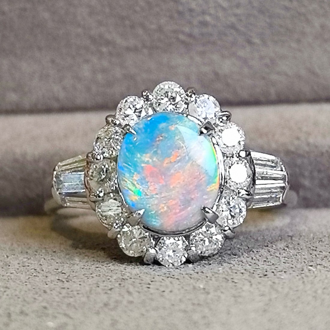 14k Gold 2.01 Ctw Natural Opal & Diamond Ring - 2