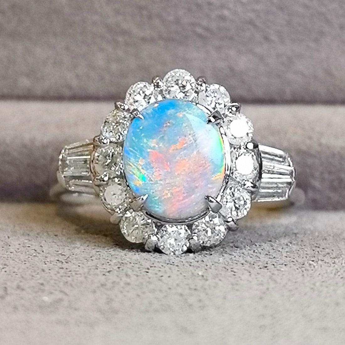 14k Gold 2.01 Ctw Natural Opal & Diamond Ring - 5