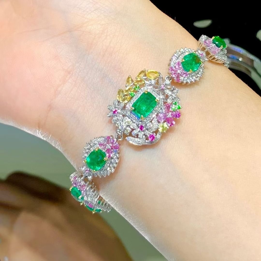 14k Gold 5.5 Ct Natural Emerald & Diamond Bracelet - 4