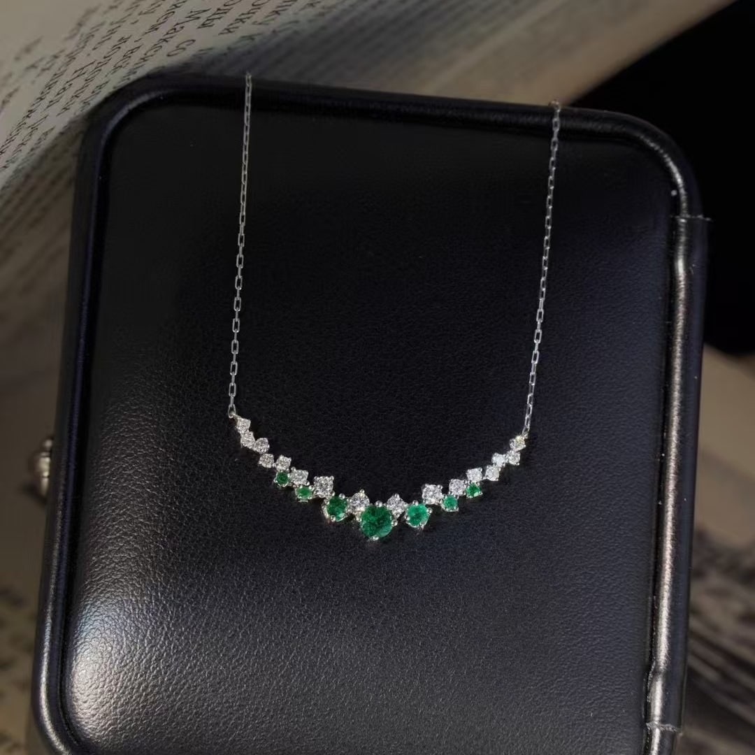 14k Gold 0.55 Ct Natural Emerald & Diamond Necklace - 5