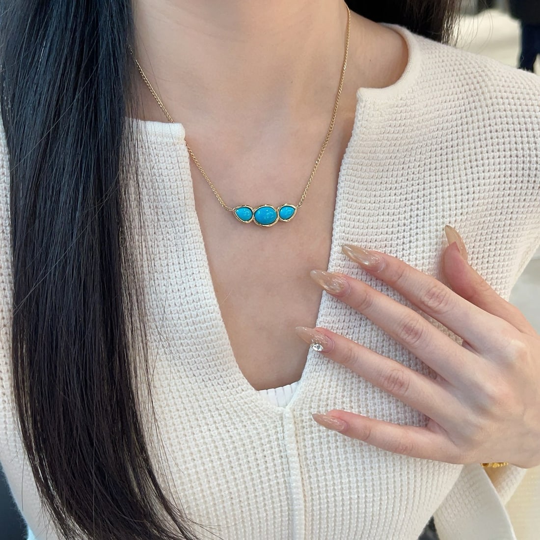14k Gold 5 Ct Natural Blue Turquoise Necklace - 2