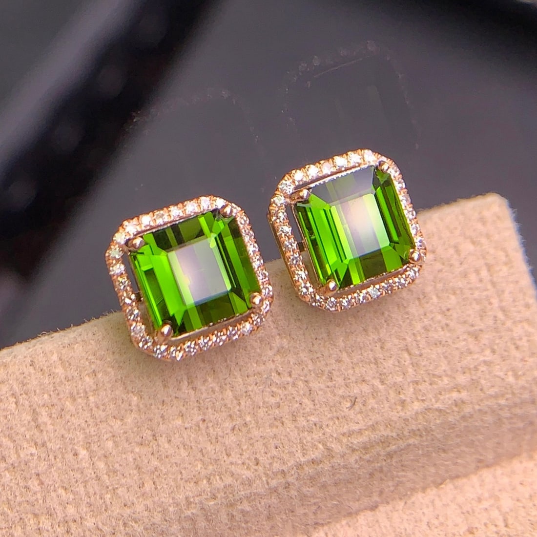 14k Gold 3.3 Ct Natural Tourmaline & Diamond Earrings: Ref:230947249 // gold content:14k gold // main gemstone:ruby // shape:oval // carat weight:0. 45ct // color:pigeonblood red // treatment:natural // // adjacent gemstone 2 : diamond // shape:round //