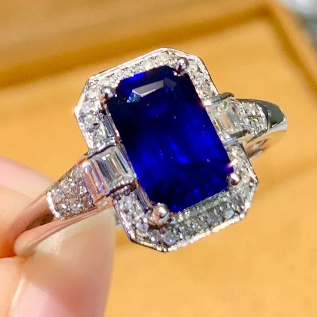14k Gold 1.73 Ct Natural Sapphire & Diamond Ring: Ref:230947255 // gold content:14k gold // ring size:7. 25us // // main gemstone:tourmaline // shape:octagonal // carat weight:3. 95ct // color:green // treatment:natural // // adjacent gemstone 2 :