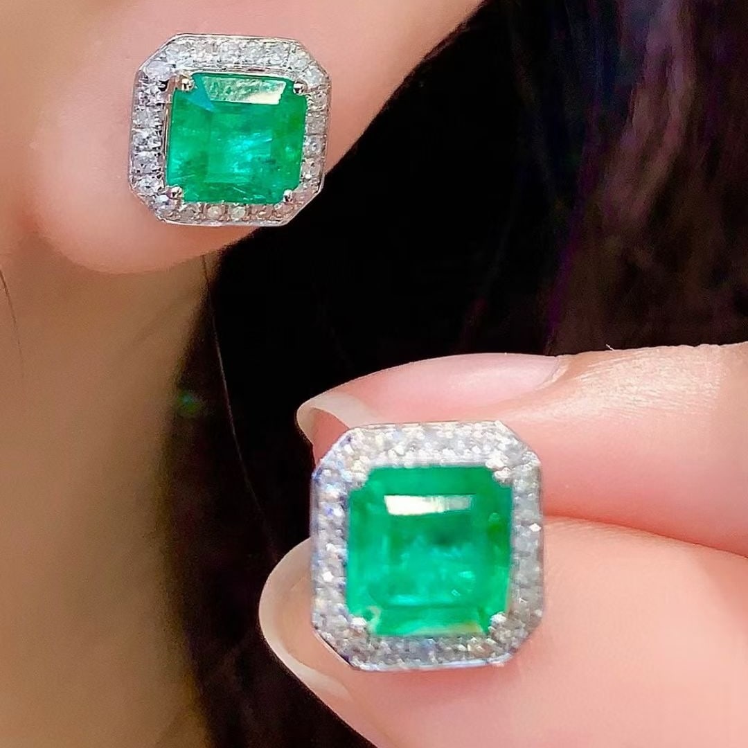 14k Gold 2.2 Ct Vivid Green Natural Emerald & Diamond Earrings - 3