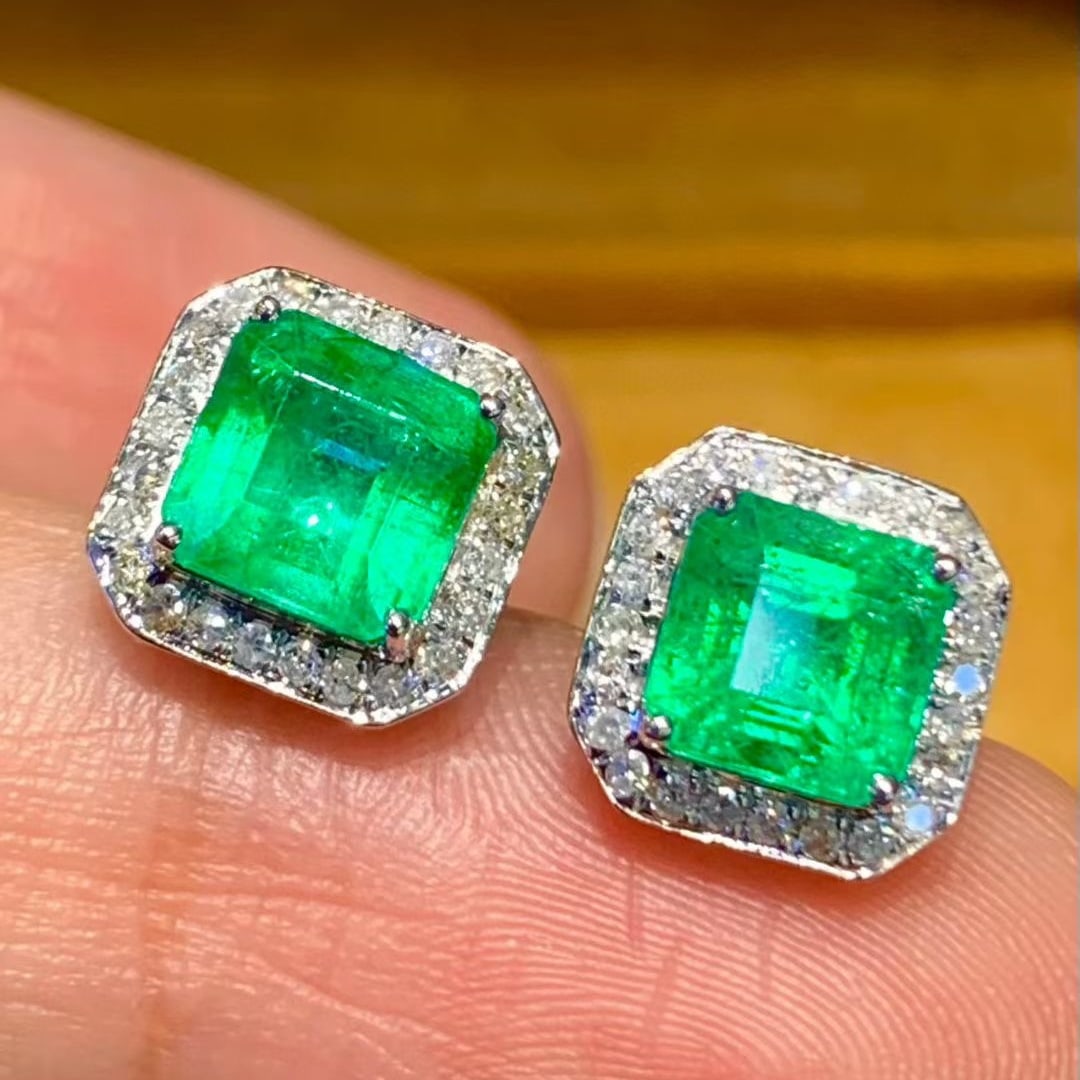 14k Gold 2.2 Ct Vivid Green Natural Emerald & Diamond Earrings - 4