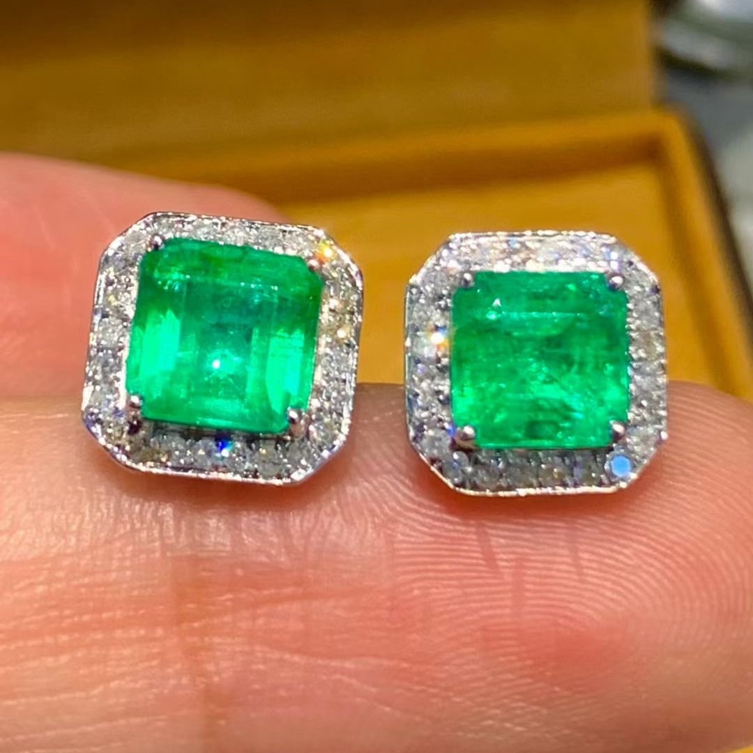 14k Gold 2.2 Ct Vivid Green Natural Emerald & Diamond Earrings - 5