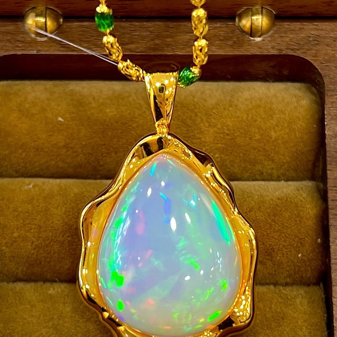14k Gold 20.80 Ct Natural Opal Pendant( Without Chain ) - 2