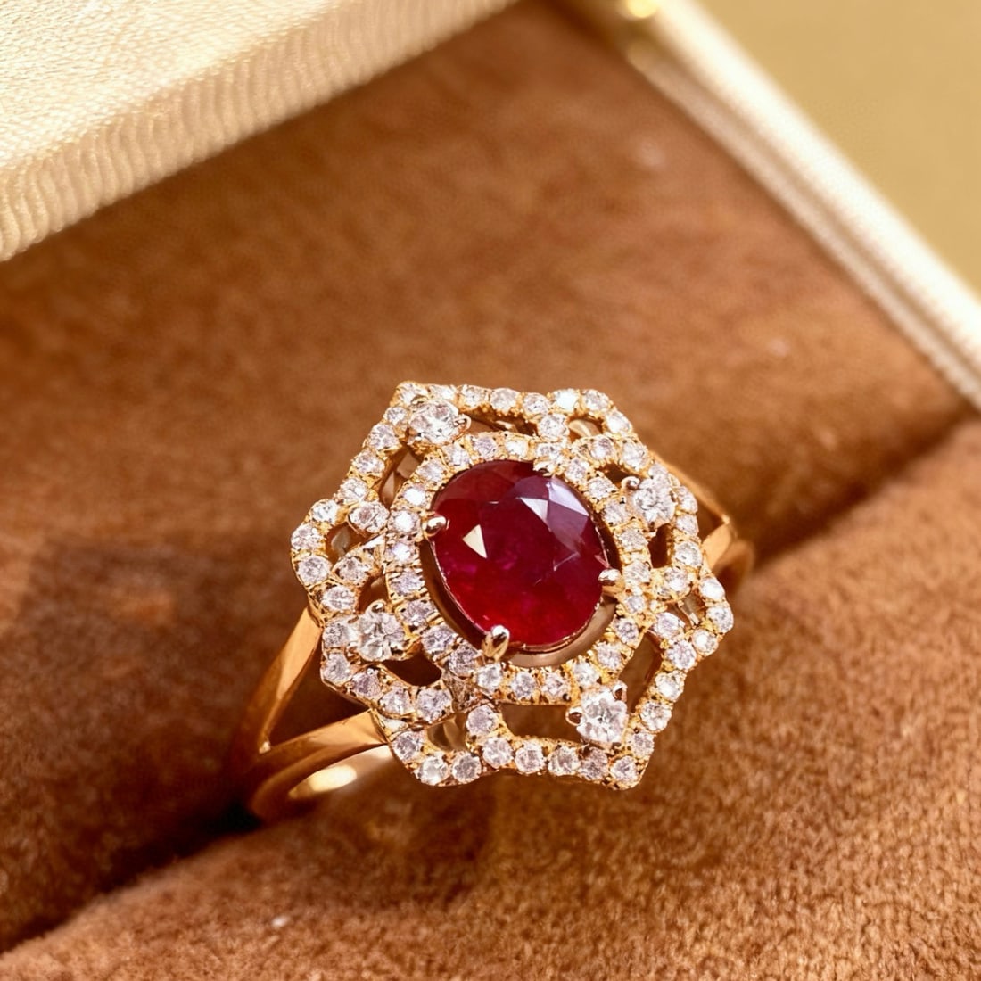 14k Gold 0.94 Ct Natural Ruby & Diamond Ring: Ref:231078030 // gold content:14k gold // ring size:7. 25us // // main gemstone:ruby // shape:oval // carat weight:0. 94ct // color:red // treatment:natural // // adjacent gemstone 2 : diamond //