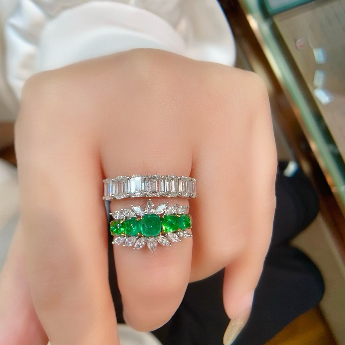 14k Gold 2.32 Ctw Vivid Green Natural Emerald & Diamond Ring - 9