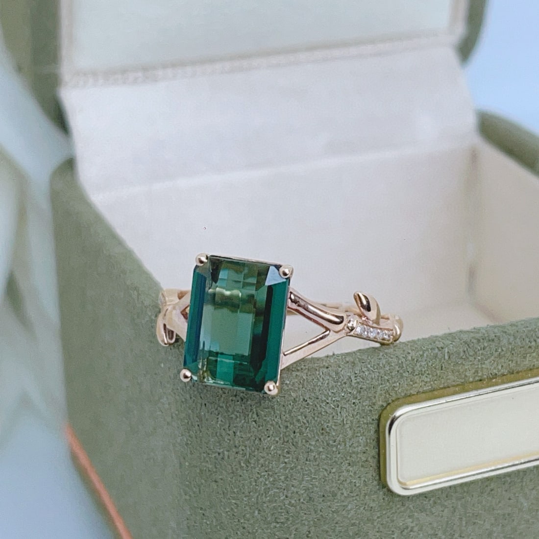 14k Gold 1.9 Ct Natural Tourmaline & Diamond Ring - 3