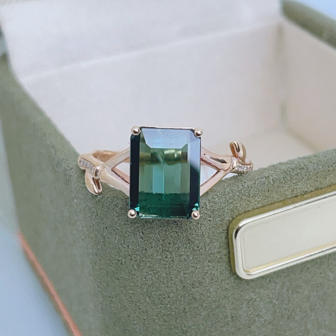 14k Gold 1.9 Ct Natural Tourmaline & Diamond Ring - 4