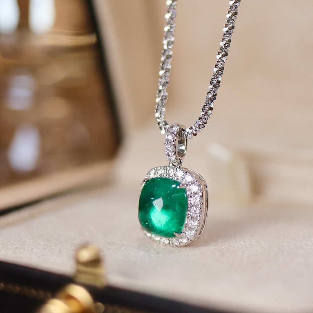 14k Gold 3.96 Ctw Vivid Green Natural Emerald & Diamond Pendant( Without Chain ): Ref:231078057 // gold content:14k gold // main gemstone:emerald // shape:sugar-loaf // carat weight:3. 38ct // color:vivid green // treatment:natural // // adjacent gemstone 2 : diamond // shape:round
