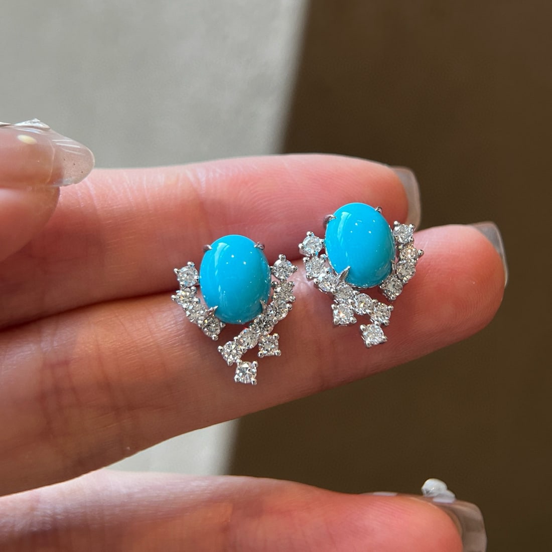 14k Gold 4.20 Ctw Natural Turquoise & Lab Grown Diamond Earrings: Ref:231078077 // gold content:14k gold // main gemstone:turquoise // shape:oval // carat weight:3. 36ct // color:blue // treatment:natural // // adjacent gemstone 2 : lab grown diamond // shape:round