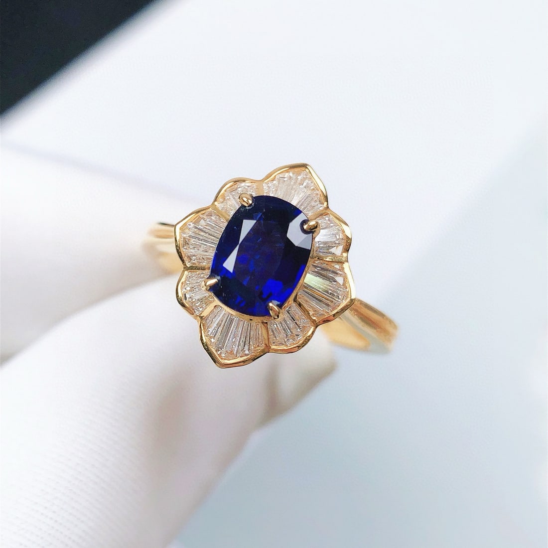 14k Gold 1.94 Ctw Natural Sapphire & Diamond Ring (1 of 10)