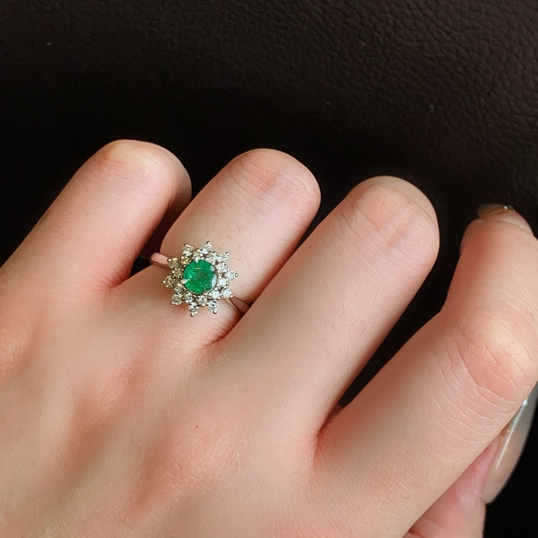 14k Gold 1.05 Ctw Vivid Green Natural Emerald & Diamond Ring - 6