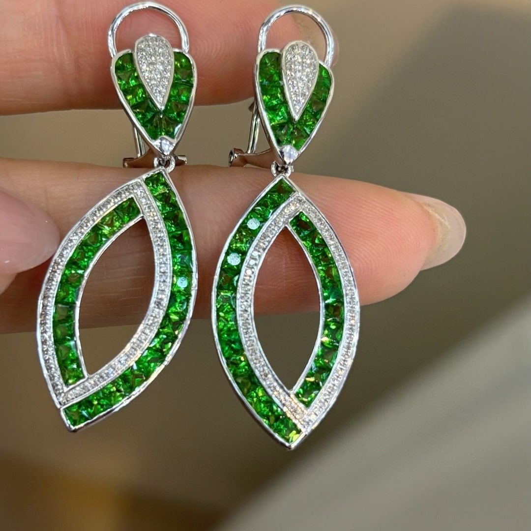 14k Gold 5.5 Ct Natural Tsavorite & Diamond Earrings - 2