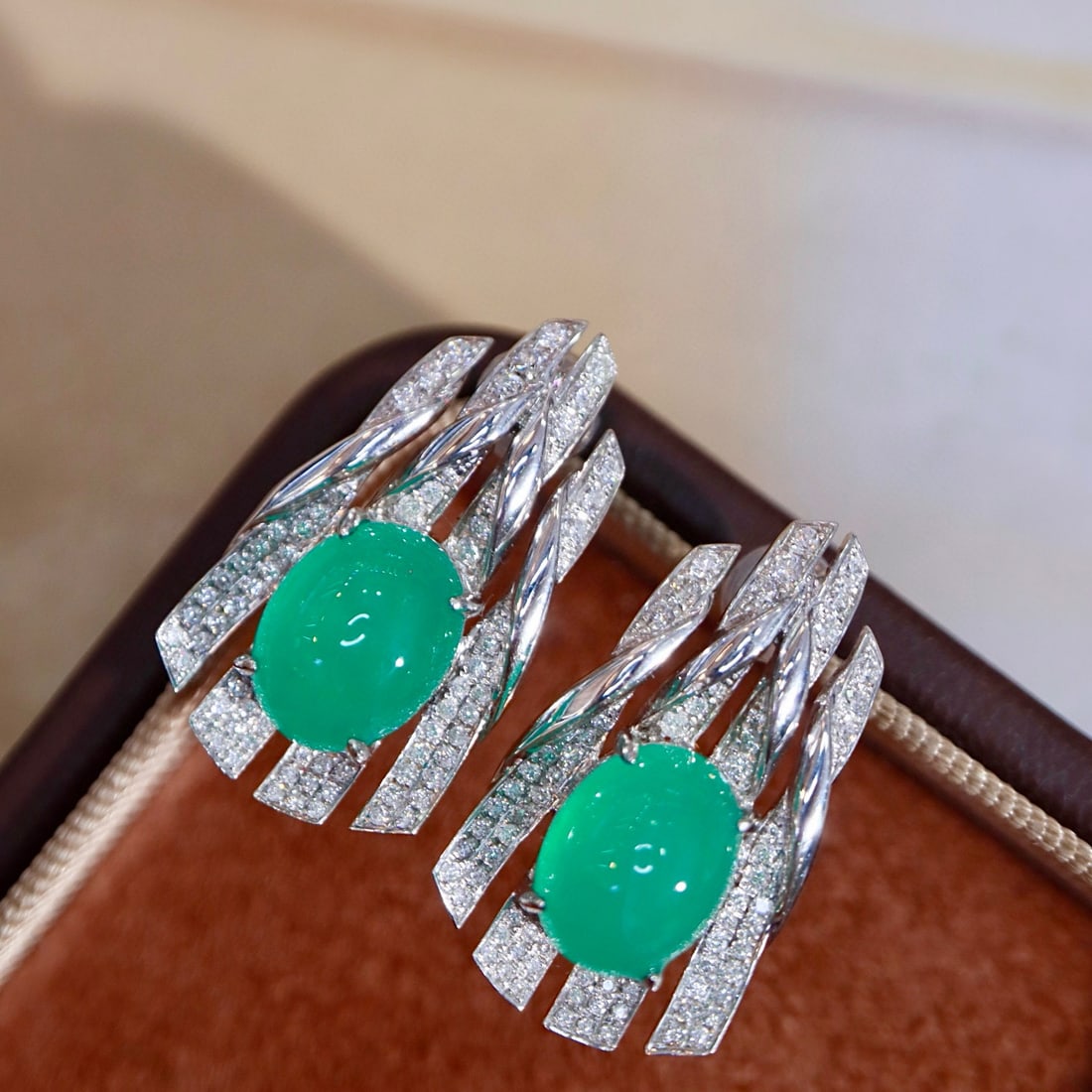14k Gold 6.49 Ctw Natural Emerald & Diamond Earrings - 7