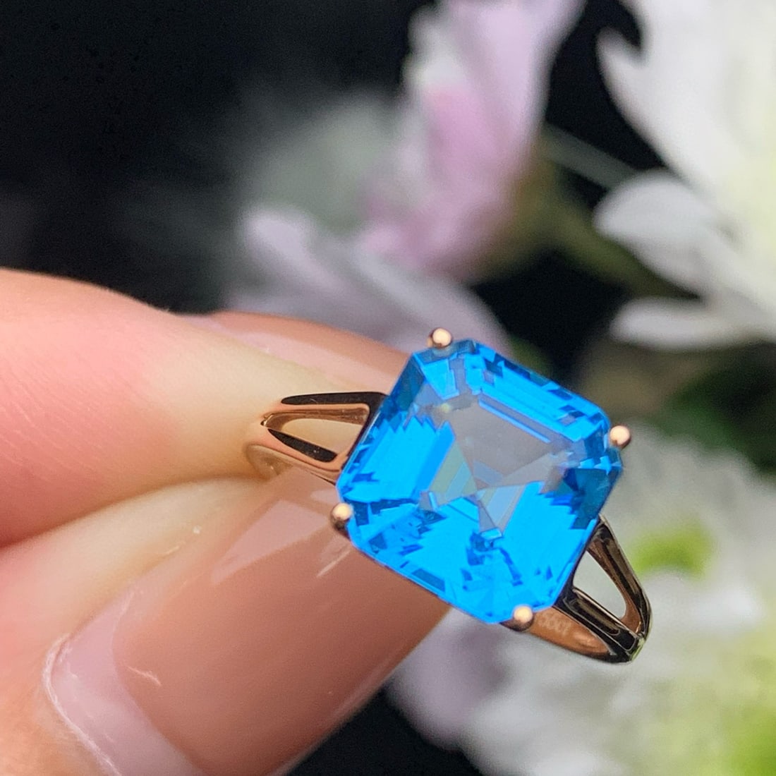14k Gold 4.75 Ct Natural Topaz & Diamond Ring - 4