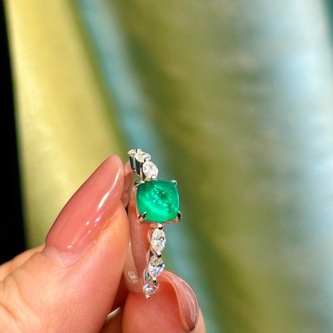 14k Gold 1.76 Ctw Vivid Green Natural Emerald & Diamond Ring - 6