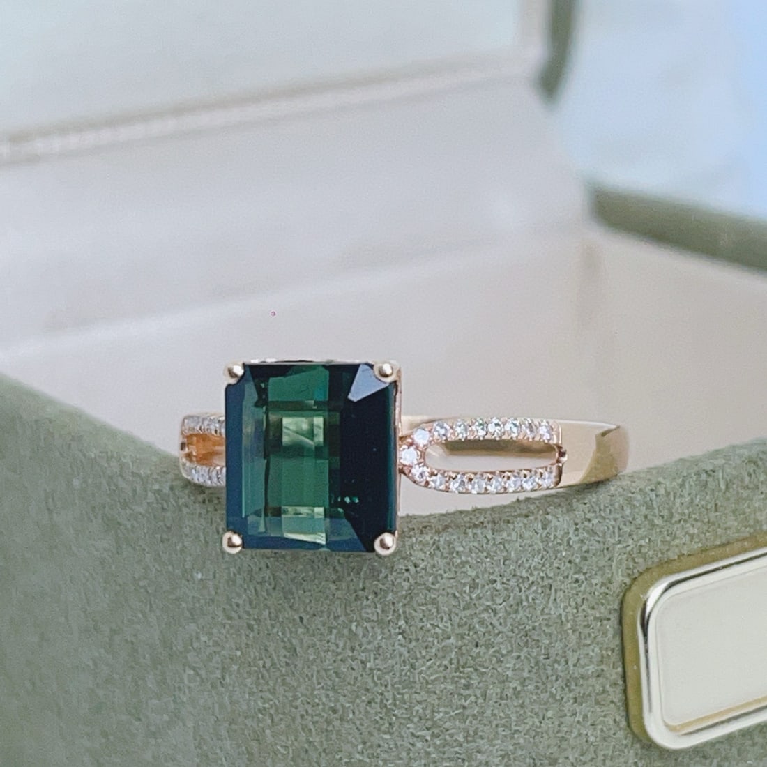 14k Gold 1.8 Ct Natural Tourmaline & Diamond Ring - 3