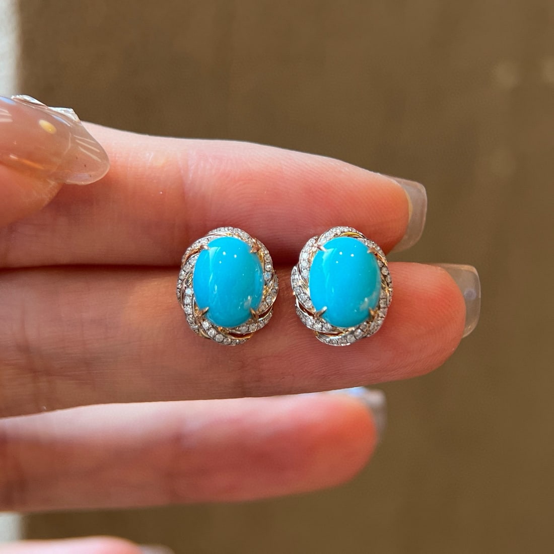 14k Gold 3.66 Ctw Natural Turquoise & Diamond Earrings: Ref:231078164 // gold content:14k gold // main gemstone:turquoise // shape:oval // carat weight:3. 43ct // color:blue // treatment:natural // // adjacent gemstone 2 : diamond // shape:round // carat