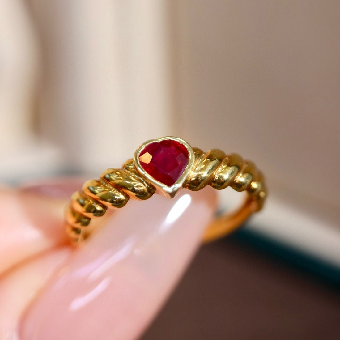 14k Gold 0.50 Ct Natural Ruby Ring - 5