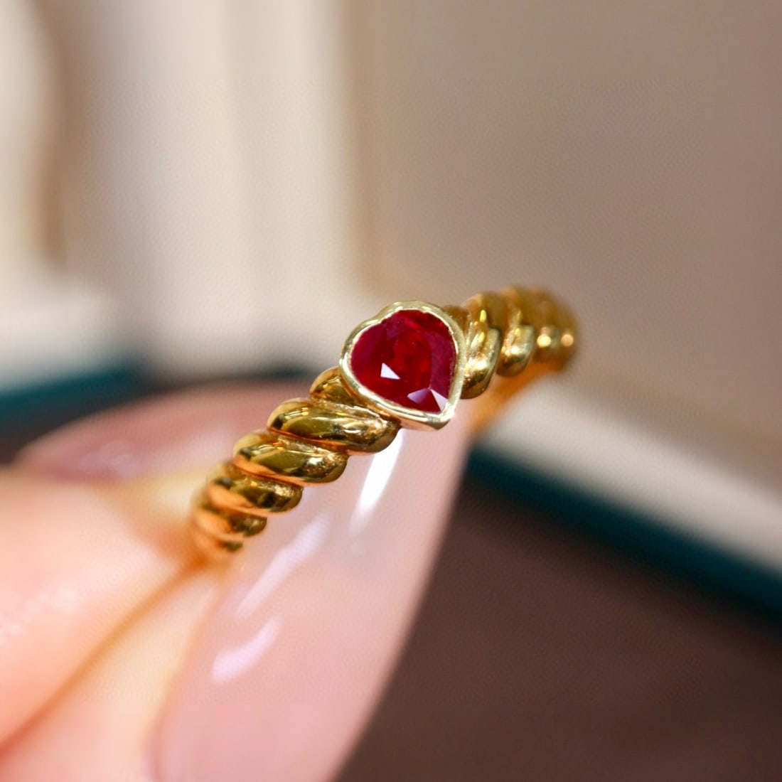 14k Gold 0.50 Ct Natural Ruby Ring - 6