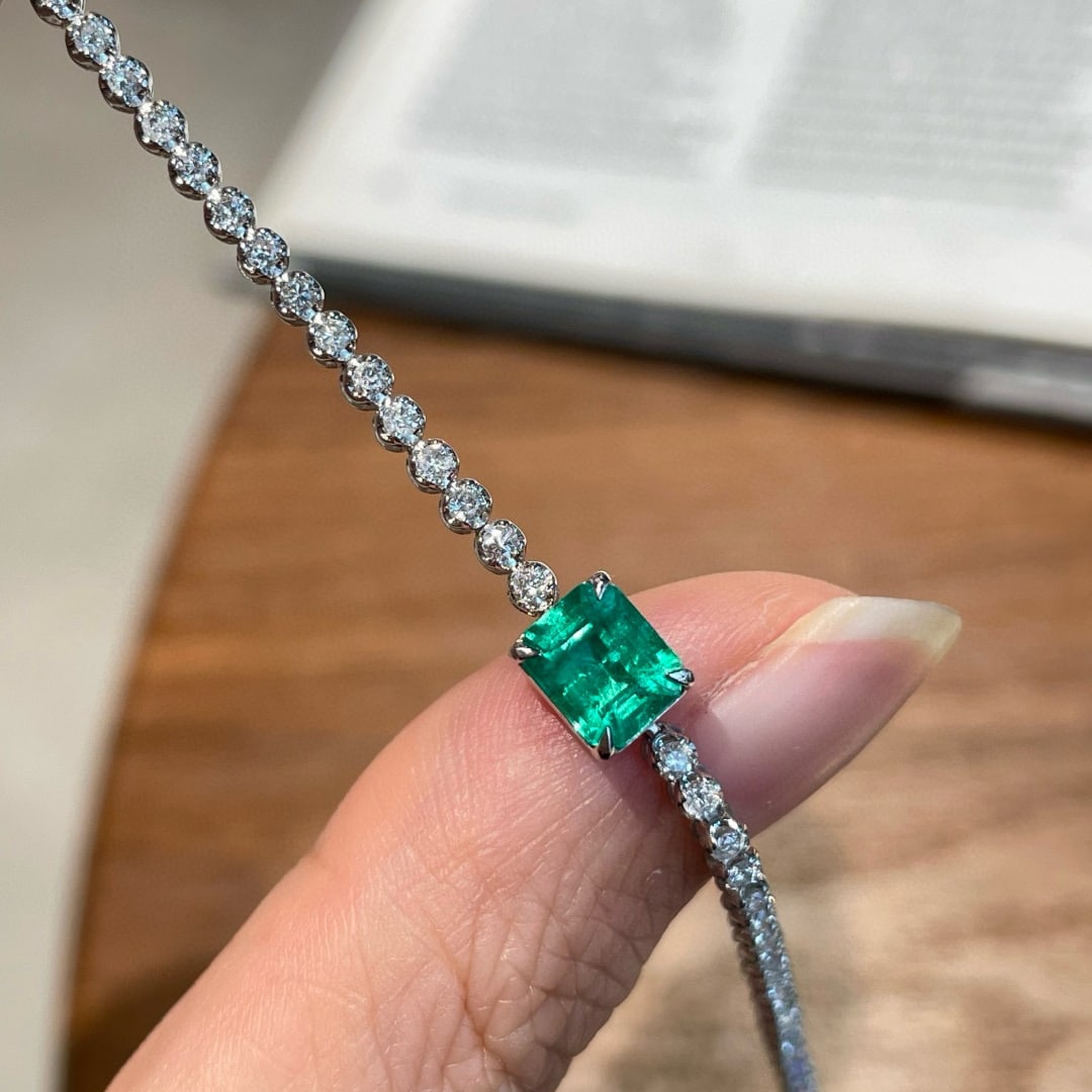 14k Gold 1.85 Ctw Vivid Green Natural Emerald & Diamond Bracelet - 5