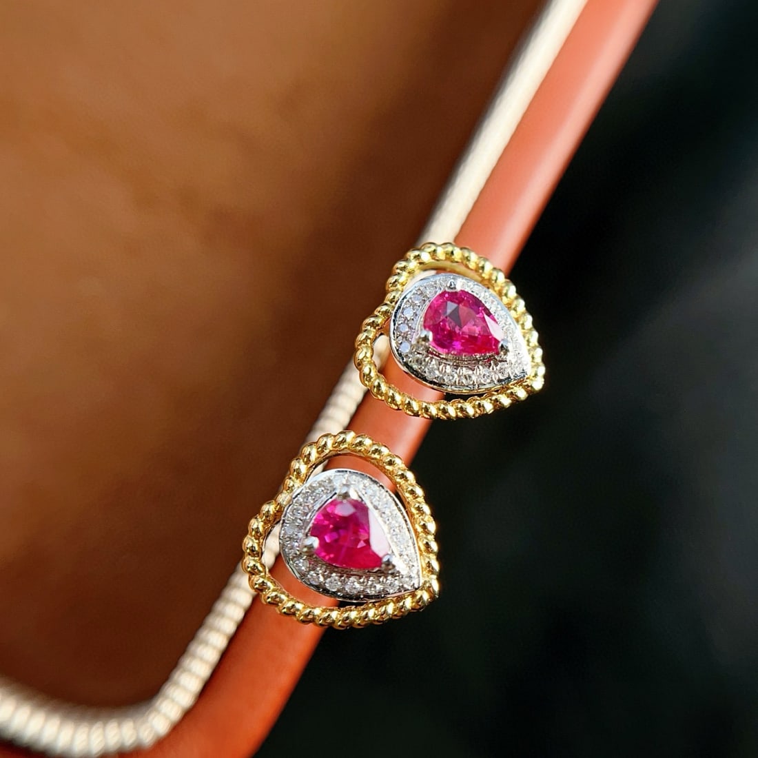 14k Gold 0.66 Ct Natural Ruby & Diamond Earrings - 3
