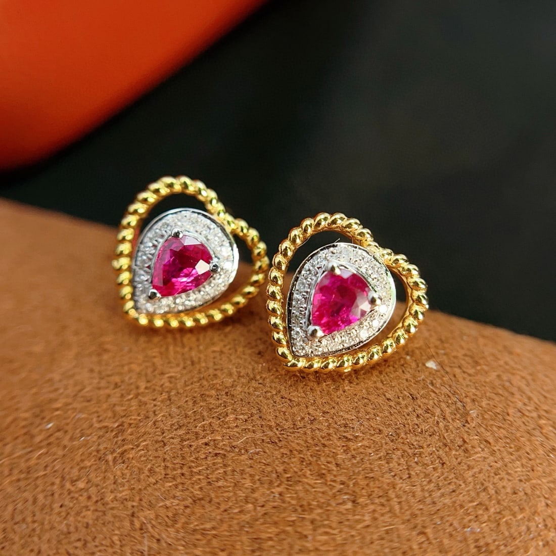 14k Gold 0.66 Ct Natural Ruby & Diamond Earrings - 4