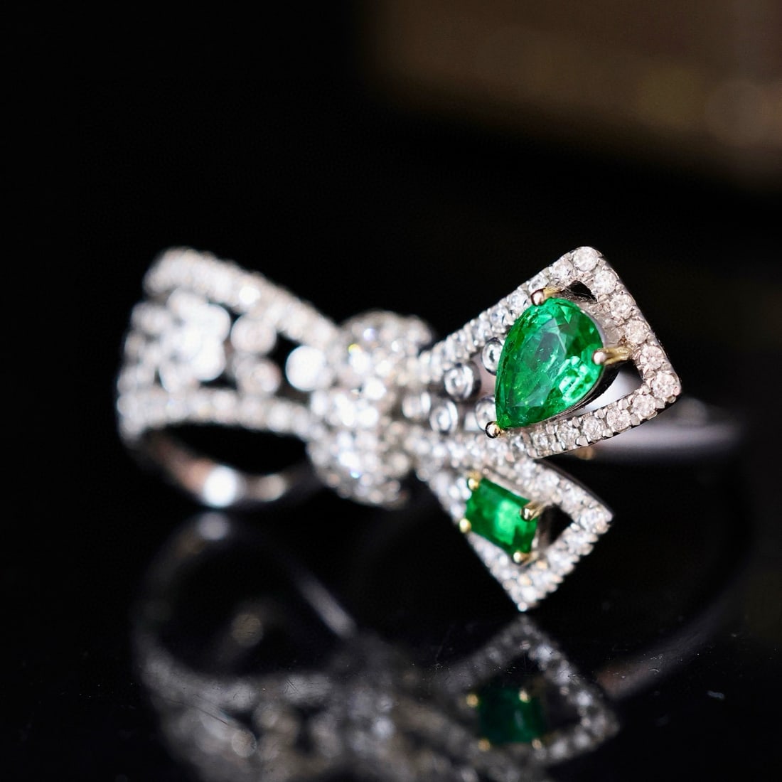 14k Gold 1.26 Ctw Vivid Green Natural Emerald & Diamond Ring - 4