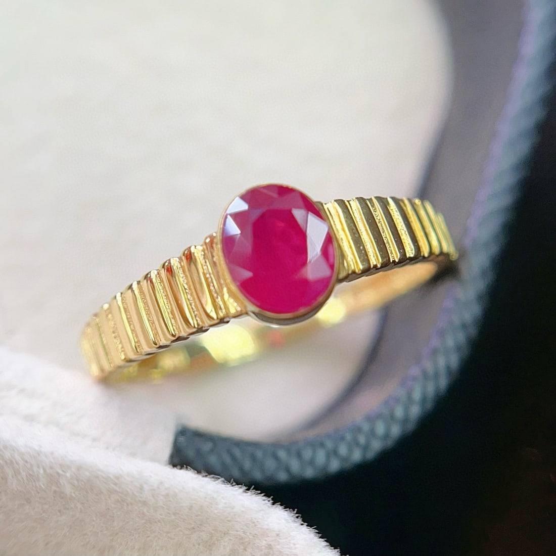 14k Gold 0.72 Ct Natural Ruby Ring - 6
