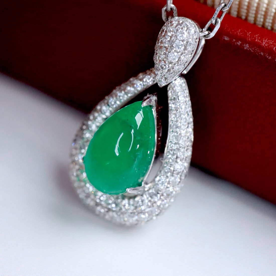 14k Gold 1.82 Ctw Vivid Green Natural Emerald & Diamond Pendant( Without Chain ) - 2