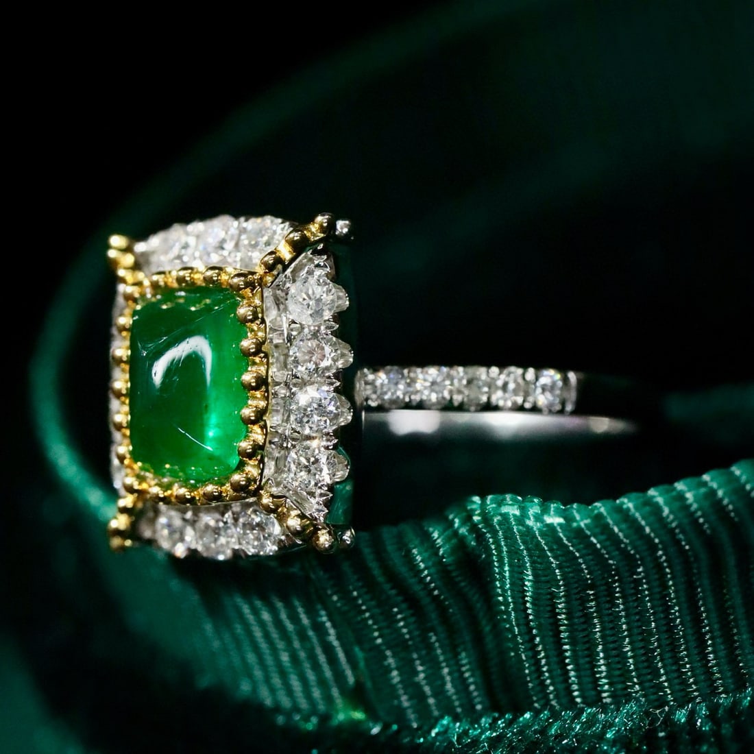 14k Gold 1.14 Ctw Vivid Green Natural Emerald & Diamond Ring - 2